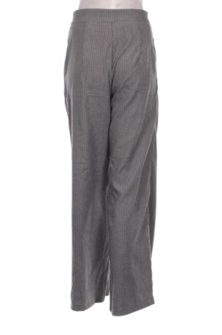 Pantaloni de femei SHEIN, Mărime M, Culoare Multicolor, Preț 91,99 Lei