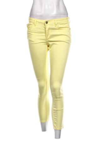 Pantaloni de femei Silvian Heach, Mărime S, Culoare Galben, Preț 196,99 Lei