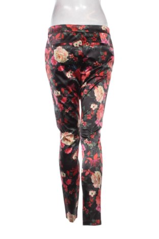 Damskie spodnie Suite Blanco, Rozmiar M, Kolor Kolorowy, Cena 80,38 zł