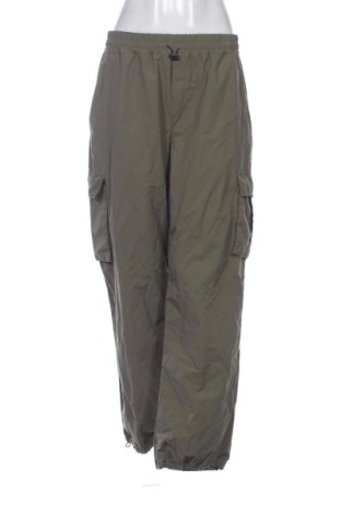 Дамски панталон Unbranded, Размер M, Цвят Зелен, Цена 15,33 €