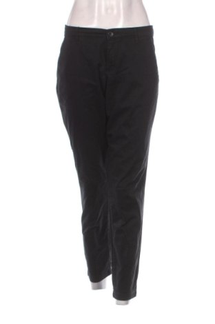 Pantaloni de femei United Colors Of Benetton, Mărime XL, Culoare Negru, Preț 109,00 Lei
