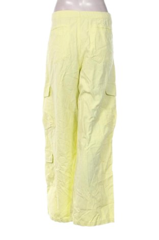 Damskie spodnie Zara, Rozmiar L, Kolor Żółty, Cena 72,99 zł