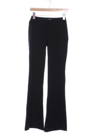 Pantaloni de femei Zara, Mărime XXS, Culoare Negru, Preț 85,99 Lei