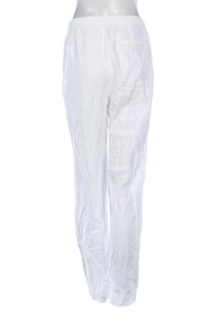 Pantaloni de femei Zara, Mărime M, Culoare Alb, Preț 72,00 Lei