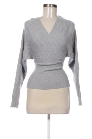 Pulover de femei Unbranded, Mărime S, Culoare Argintiu, Preț 91,99 Lei
