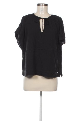 Γυναικείο τοπ Q/S by S.Oliver, Μέγεθος M, Χρώμα Μαύρο, Τιμή 37,99 €