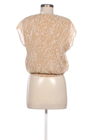 Top de femei Reserved, Mărime M, Culoare Multicolor, Preț 91,99 Lei