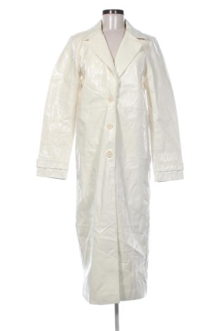 Damska kurtka skórzana Pretty Little Thing, Rozmiar M, Kolor ecru, Cena 159,32 zł