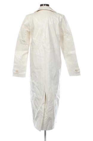 Damska kurtka skórzana Pretty Little Thing, Rozmiar M, Kolor ecru, Cena 159,32 zł