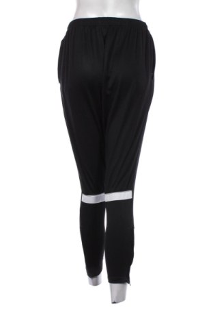Pantaloni trening de femei Nike, Mărime L, Culoare Negru, Preț 294,99 Lei