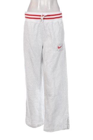 Damen Sporthose Nike, Größe S, Farbe Grau, Preis 27,99 €