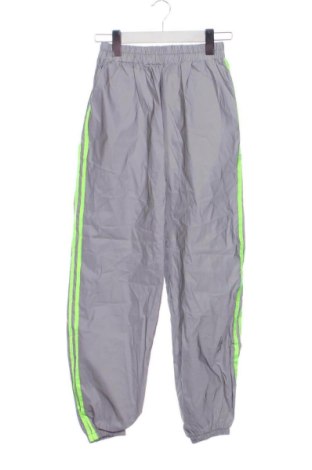 Дамско спортно долнище SHEIN, Размер XS, Цвят Сребрист, Цена 15,33 €