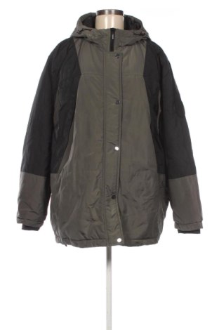 Dámská bunda  Boohoo, Velikost XL, Barva Vícebarevné, Cena  1 349,00 Kč