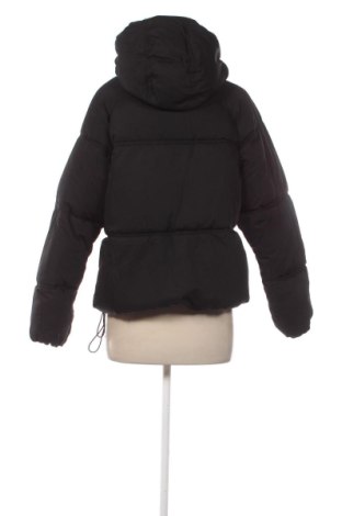 Дамско яке Pull&Bear, Размер XS, Цвят Черен, Цена 48,06 €