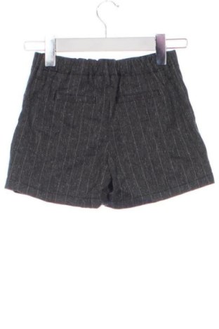 Детски къс панталон H&M, Размер 4-5y/ 110-116 см, Цвят Многоцветен, Цена 7,66 €