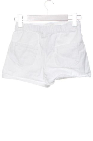 Pantaloni scurți pentru copii Unbranded, Mărime 7-8y/ 128-134 cm, Culoare Alb, Preț 36,49 Lei
