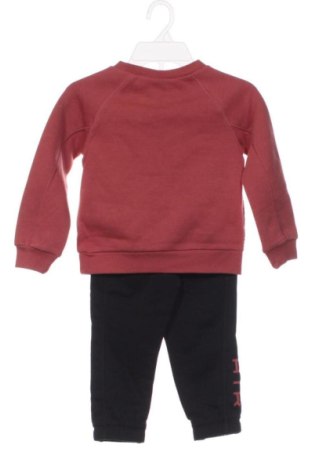 Dětský komplet  Nike, Velikost 2-3y/ 98-104 cm, Barva Vícebarevné, Cena  1 429,00 Kč