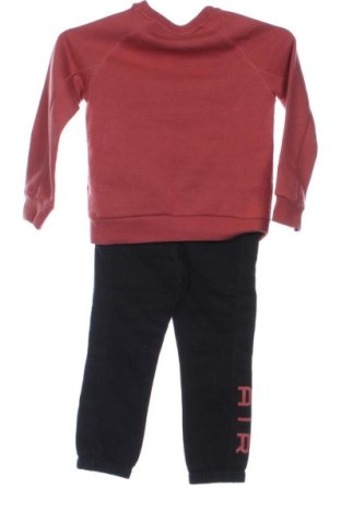 Dziecięcy zestaw Nike, Rozmiar 3-4y/ 104-110 cm, Kolor Kolorowy, Cena 250,99 zł