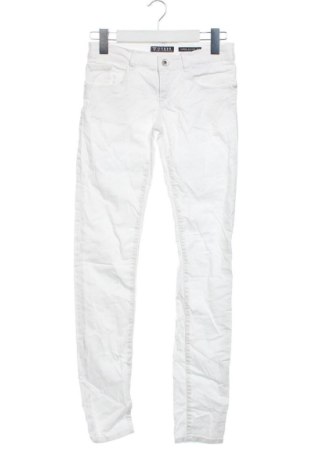Kinderhose Guess, Größe 12-13y/ 158-164 cm, Farbe Weiß, Preis € 27,99