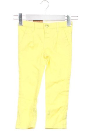 Детски панталон Kiabi, Размер 2-3m/ 56-62 см, Цвят Жълт, Цена 11,24 €
