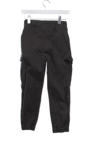 Pantaloni pentru copii LC Waikiki, Mărime 8-9y/ 134-140 cm, Culoare Verde, Preț 57,35 Lei