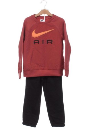 Dětská sportovní souprava Nike, Velikost 4-5y/ 110-116 cm, Barva Vícebarevné, Cena  1 649,00 Kč