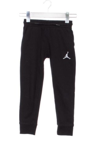 Dětské tepláky Air Jordan Nike, Velikost 4-5y/ 110-116 cm, Barva Černá, Cena  593,00 Kč