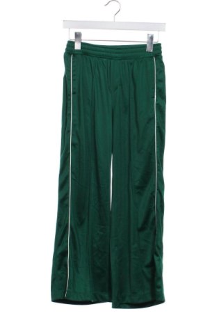Pantaloni de trening, pentru copii Bershka, Mărime 10-11y/ 146-152 cm, Culoare Verde, Preț 67,77 Lei