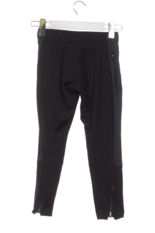 Детско спортно долнище Decathlon, Размер 8-9y/ 134-140 см, Цвят Черен, Цена 13,29 €