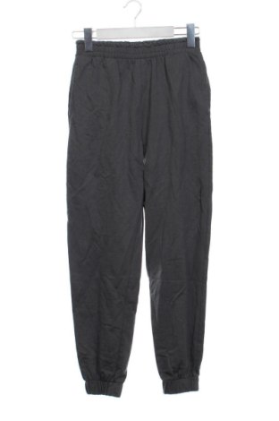 Детско спортно долнище Unbranded, Размер 10-11y/ 146-152 см, Цвят Сив, Цена 9,00 €