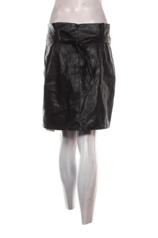 Кожена пола Bik Bok, Размер L, Цвят Черен, Цена 10,22 €