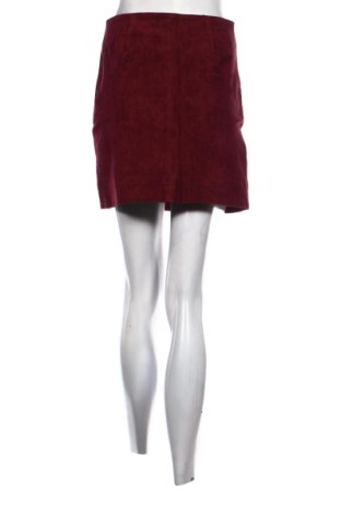 Кожена пола Mango, Размер S, Цвят Червен, Цена 47,19 €