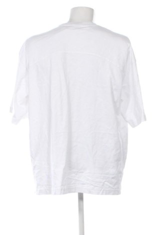 Pánské tričko  Bershka, Velikost XL, Barva Bílá, Cena  359,00 Kč