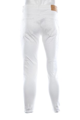 Férfi farmernadrág Pull&Bear, Méret M, Szín Fehér, Ár 10 049 Ft