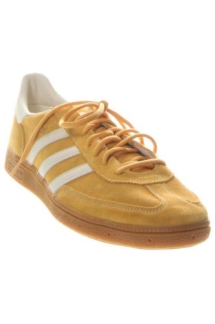 Мъжки обувки Adidas Originals, Размер 45, Цвят Жълт, Цена 104,81 €