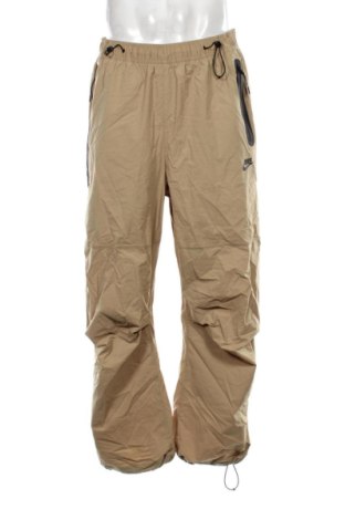 Pantaloni trening de bărbați Nike, Mărime L, Culoare Verde, Preț 342,99 Lei