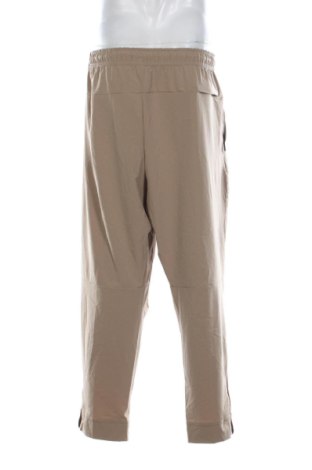 Pantaloni trening de bărbați Nike, Mărime 3XL, Culoare Bej, Preț 286,73 Lei