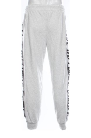 Herren Sporthose X-Mail, Größe XL, Farbe Mehrfarbig, Preis 13,00 €