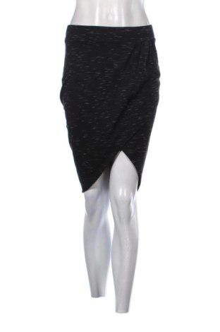 Rock Amisu, Größe S, Farbe Schwarz, Preis 10,00 €