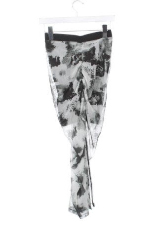 Пола H&M Divided, Размер XS, Цвят Многоцветен, Цена 12,27 €