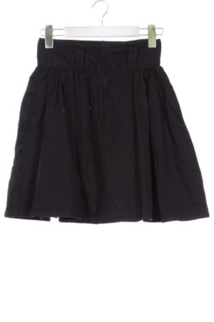 Пола H&M Divided, Размер XS, Цвят Черен, Цена 10,00 €