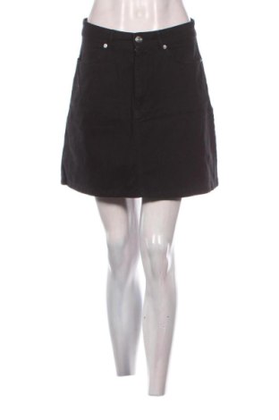 Пола H&M Divided, Размер M, Цвят Черен, Цена 9,78 €