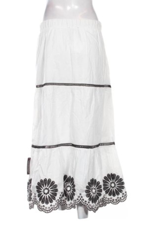 Пола New Look, Размер S, Цвят Многоцветен, Цена 18,91 €