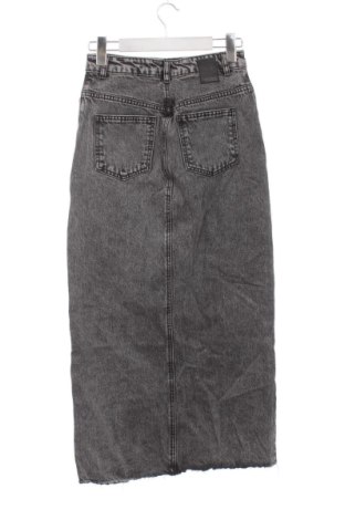 Fustă Pieces, Mărime XS, Culoare Gri, Preț 96,99 Lei