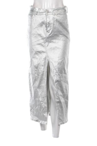 Пола Pull&Bear, Размер S, Цвят Сребрист, Цена 14,74 €