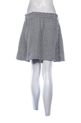 Пола SHEIN, Размер M, Цвят Многоцветен, Цена 5,76 €