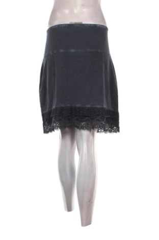 Пола Tredy, Размер L, Цвят Многоцветен, Цена 10,22 €