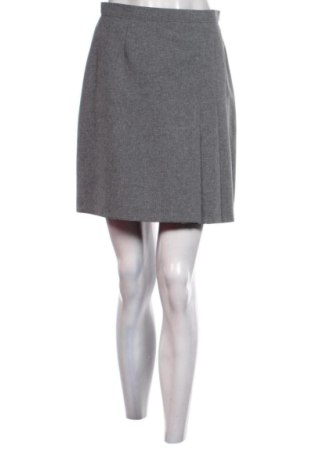 Пола Unbranded, Размер S, Цвят Сив, Цена 6,00 €