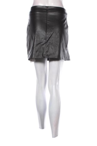 Пола Unbranded, Размер S, Цвят Черен, Цена 6,00 €