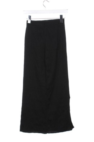 Пола Uniqlo, Размер XS, Цвят Черен, Цена 21,47 €